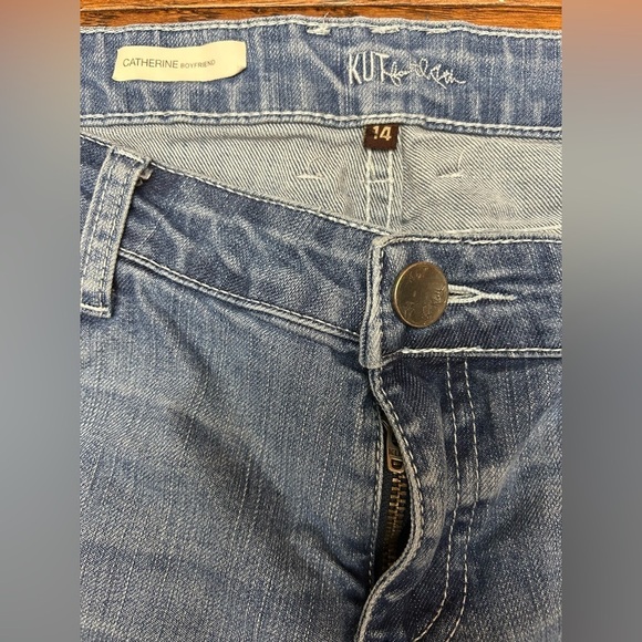 Kut from the Kloth Catherine Boyfriend denim jeans - Picture 2 of 7